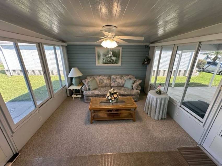 252 Dixie Circle a Haines City, FL Mobile or Manufactured Home for Sale